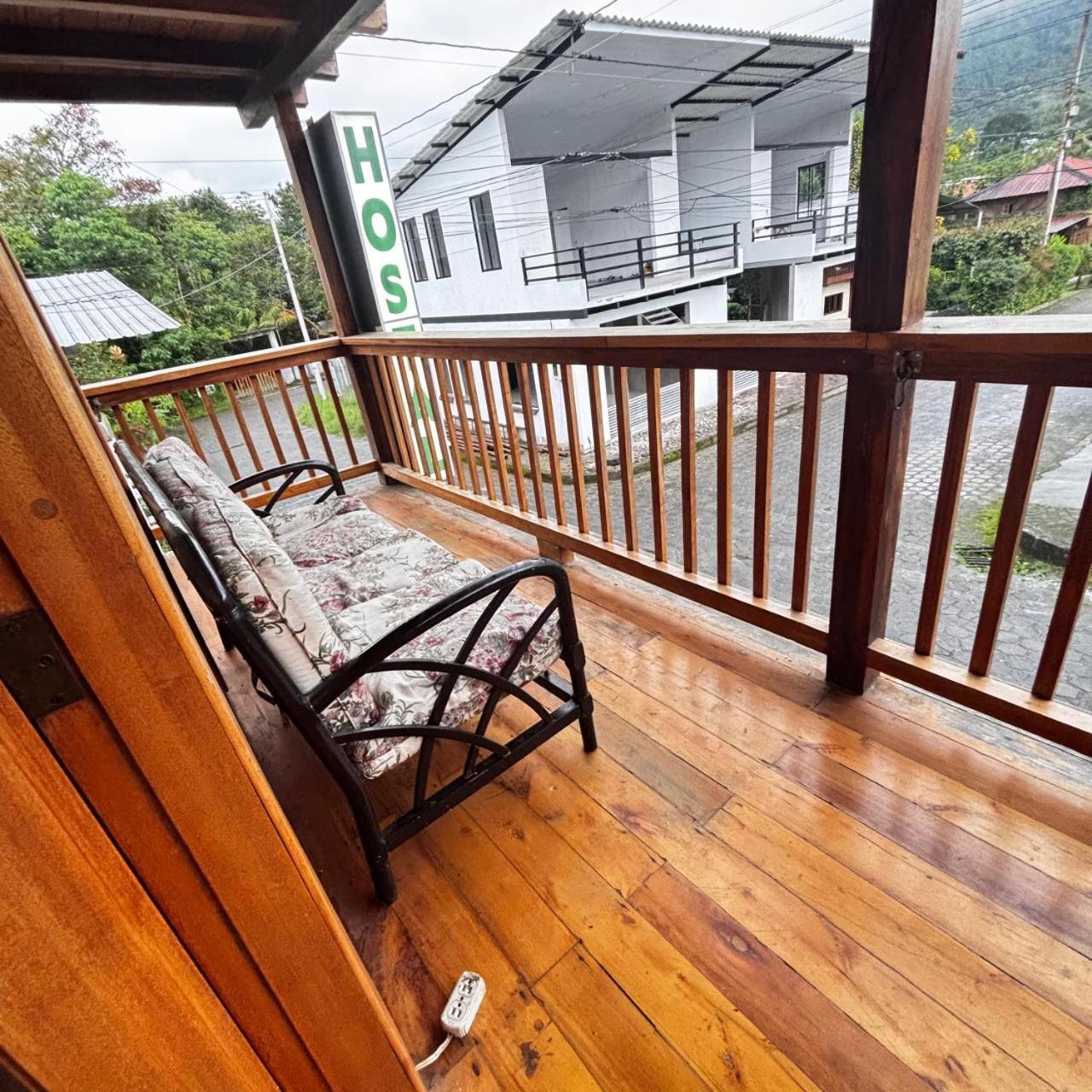 Hostal Vista Verde Mindo Esterno foto